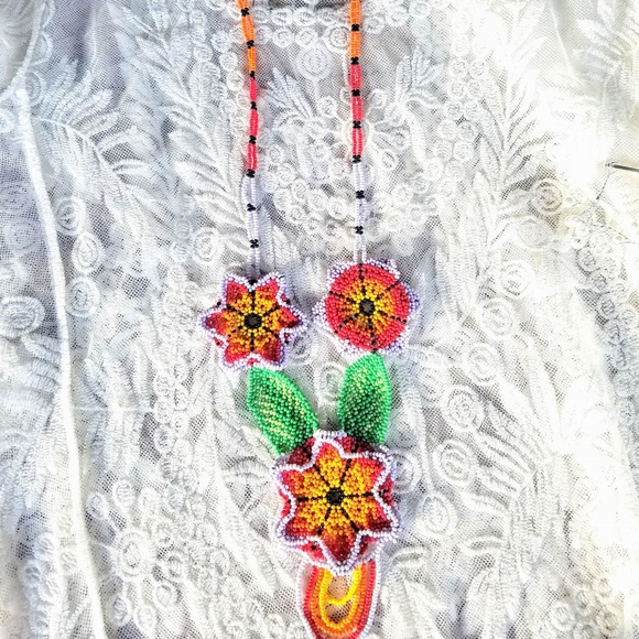 Sale! ✿ Beaded Handmade 3DFlower Necklace - Picture 2 of 4